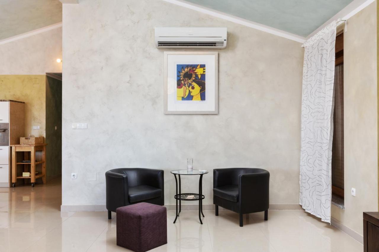 Appartement Marlera - Penthouse à Ližnjan Extérieur photo